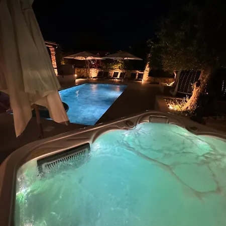 Avena Villa *