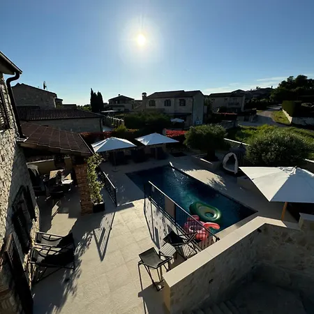 Avena Villa