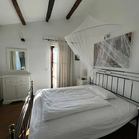 Avena Villa