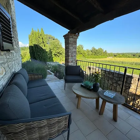 Avena Villa